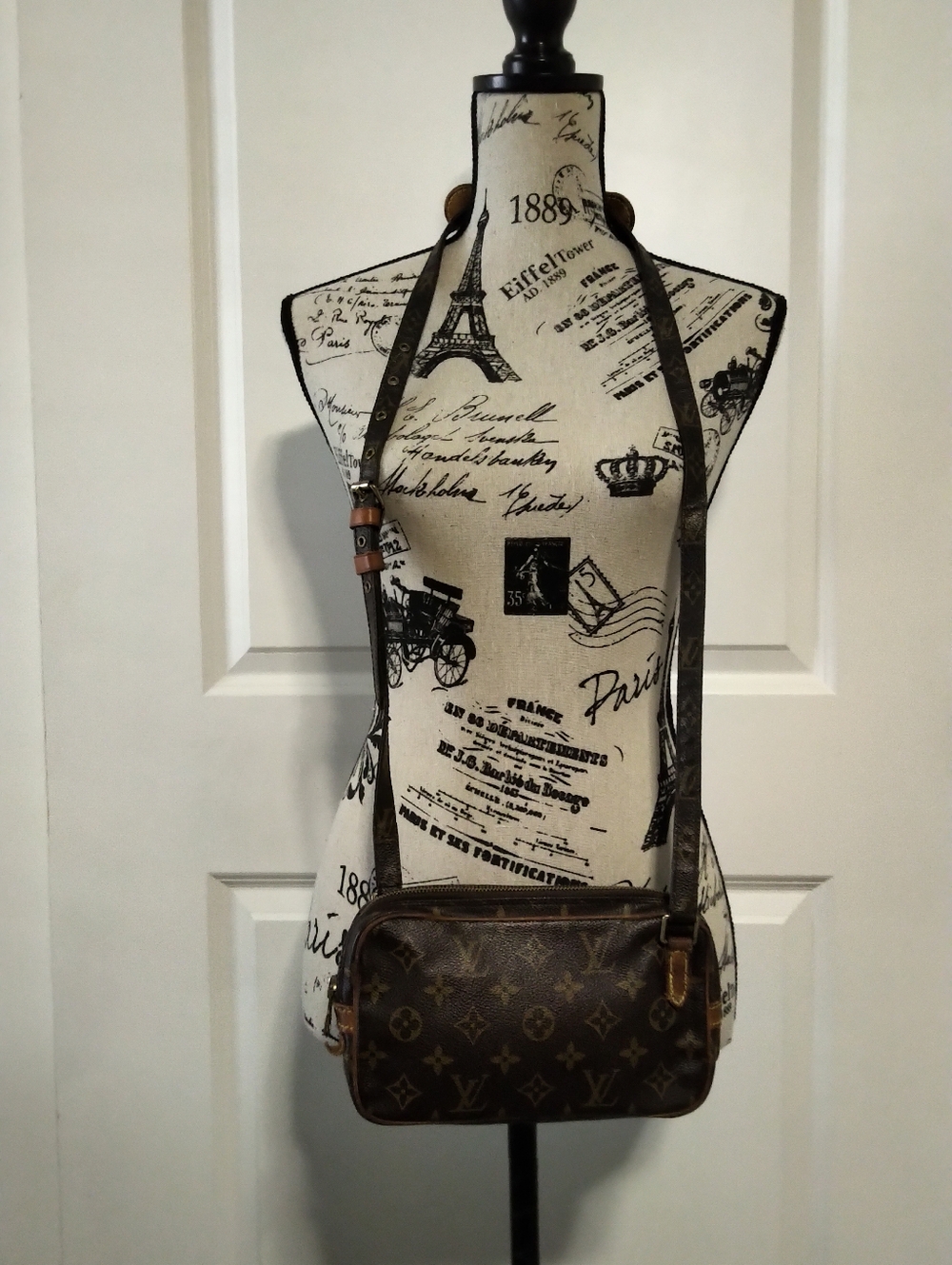Authentic Louis Vuitton Pochette Marly Bandouliere Purse - Picture 8 of 8